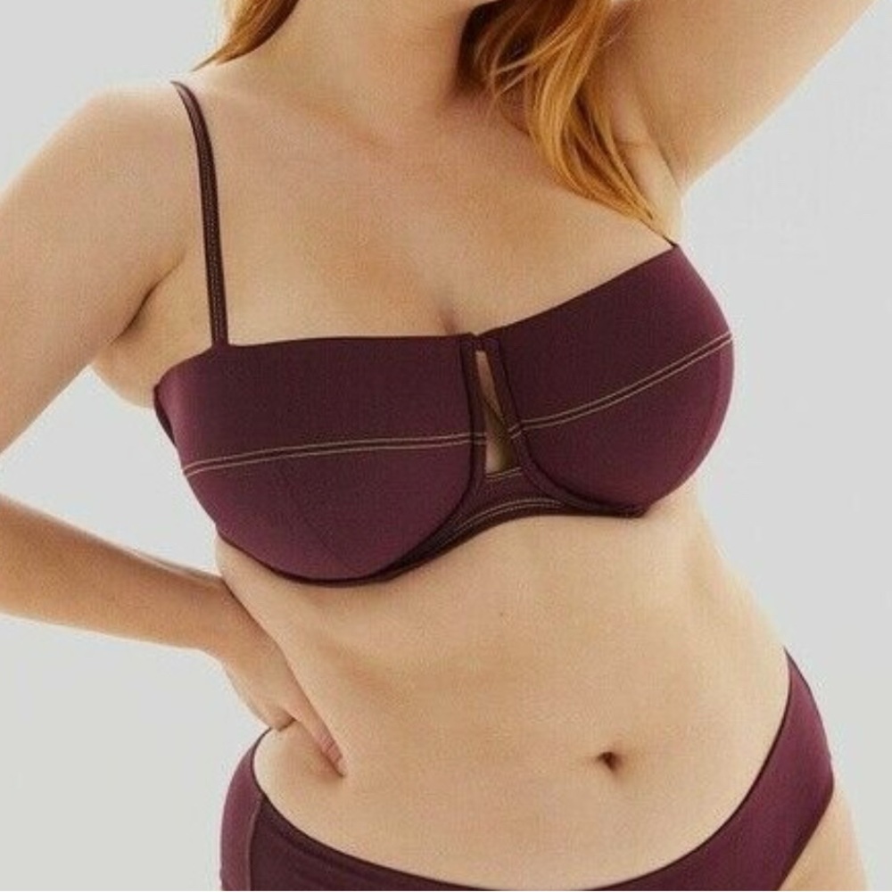 Fold and Form bikini 36D top, US 10 bottom